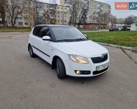Белый Шкода Фабия, объемом двигателя 1.4 л и пробегом 193 тыс. км за 5700 $, фото 12 на Automoto.ua