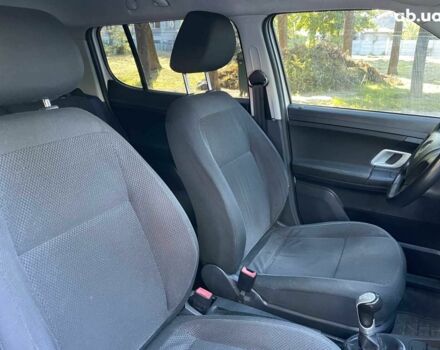 Белый Шкода Фабия, объемом двигателя 1.4 л и пробегом 262 тыс. км за 4740 $, фото 21 на Automoto.ua