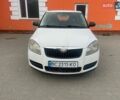Белый Шкода Фабия, объемом двигателя 1.39 л и пробегом 310 тыс. км за 3200 $, фото 1 на Automoto.ua