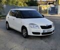 Белый Шкода Фабия, объемом двигателя 1.39 л и пробегом 135 тыс. км за 4750 $, фото 1 на Automoto.ua