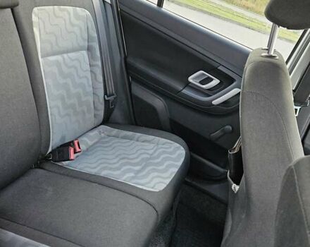 Білий Шкода Фабія, об'ємом двигуна 1.39 л та пробігом 213 тис. км за 5100 $, фото 9 на Automoto.ua