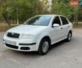 Білий Шкода Фабія, об'ємом двигуна 1.39 л та пробігом 206 тис. км за 4300 $, фото 1 на Automoto.ua