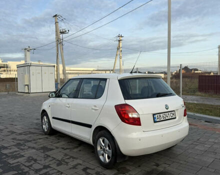 Белый Шкода Фабия, объемом двигателя 1.6 л и пробегом 244 тыс. км за 5400 $, фото 3 на Automoto.ua