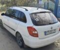 Белый Шкода Фабия, объемом двигателя 1.2 л и пробегом 250 тыс. км за 4500 $, фото 4 на Automoto.ua