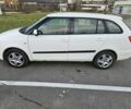 Белый Шкода Фабия, объемом двигателя 1.4 л и пробегом 280 тыс. км за 5242 $, фото 5 на Automoto.ua