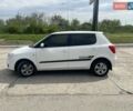 Белый Шкода Фабия, объемом двигателя 1.39 л и пробегом 201 тыс. км за 5300 $, фото 19 на Automoto.ua