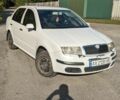 Белый Шкода Фабия, объемом двигателя 1.4 л и пробегом 207 тыс. км за 3500 $, фото 1 на Automoto.ua