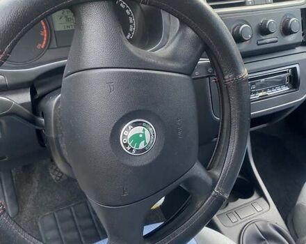 Белый Шкода Фабия, объемом двигателя 1.2 л и пробегом 114 тыс. км за 4500 $, фото 10 на Automoto.ua