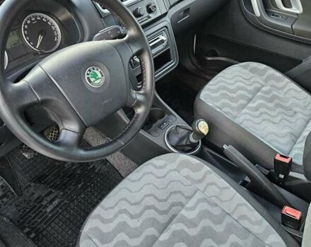 Білий Шкода Фабія, об'ємом двигуна 1.39 л та пробігом 213 тис. км за 5100 $, фото 10 на Automoto.ua