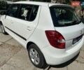 Белый Шкода Фабия, объемом двигателя 1.39 л и пробегом 320 тыс. км за 4700 $, фото 2 на Automoto.ua
