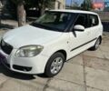 Белый Шкода Фабия, объемом двигателя 1.39 л и пробегом 320 тыс. км за 4700 $, фото 1 на Automoto.ua
