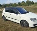 Білий Шкода Фабія, об'ємом двигуна 1.2 л та пробігом 173 тис. км за 4559 $, фото 1 на Automoto.ua