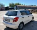 Белый Шкода Фабия, объемом двигателя 1.2 л и пробегом 198 тыс. км за 4100 $, фото 2 на Automoto.ua
