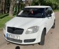 Белый Шкода Фабия, объемом двигателя 1.2 л и пробегом 199 тыс. км за 4000 $, фото 1 на Automoto.ua