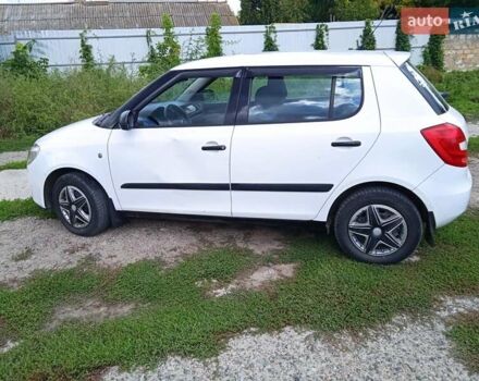Білий Шкода Фабія, об'ємом двигуна 1.2 л та пробігом 260 тис. км за 4300 $, фото 5 на Automoto.ua