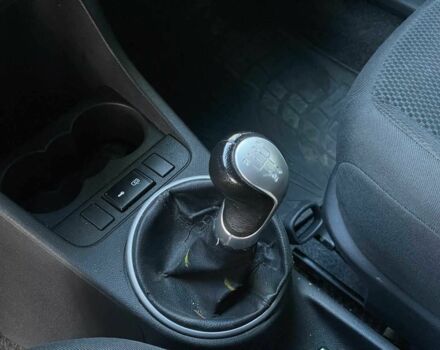 Белый Шкода Фабия, объемом двигателя 1.4 л и пробегом 262 тыс. км за 3790 $, фото 15 на Automoto.ua