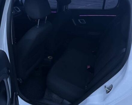 Білий Шкода Фабія, об'ємом двигуна 1.39 л та пробігом 231 тис. км за 4800 $, фото 8 на Automoto.ua