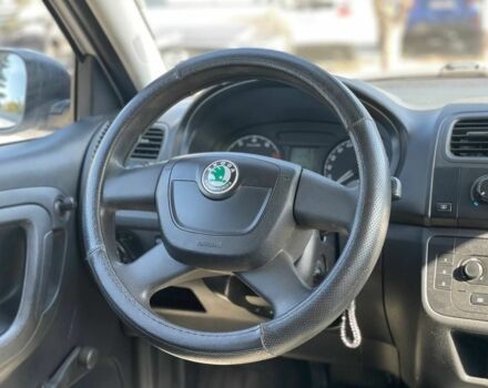 Білий Шкода Фабія, об'ємом двигуна 1.2 л та пробігом 226 тис. км за 4100 $, фото 12 на Automoto.ua