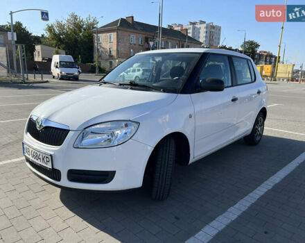 Білий Шкода Фабія, об'ємом двигуна 1.2 л та пробігом 88 тис. км за 4400 $, фото 23 на Automoto.ua