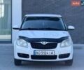 Білий Шкода Фабія, об'ємом двигуна 1.2 л та пробігом 208 тис. км за 3850 $, фото 1 на Automoto.ua