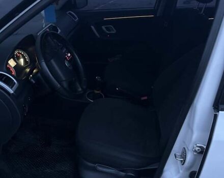 Білий Шкода Фабія, об'ємом двигуна 1.39 л та пробігом 231 тис. км за 4800 $, фото 10 на Automoto.ua