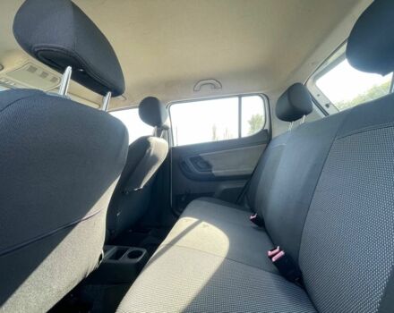 Білий Шкода Фабія, об'ємом двигуна 1.2 л та пробігом 226 тис. км за 4100 $, фото 16 на Automoto.ua