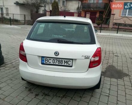 Білий Шкода Фабія, об'ємом двигуна 1.42 л та пробігом 274 тис. км за 3900 $, фото 3 на Automoto.ua