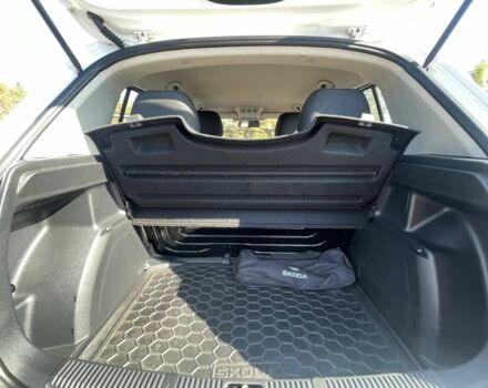 Білий Шкода Фабія, об'ємом двигуна 1.2 л та пробігом 226 тис. км за 4100 $, фото 17 на Automoto.ua