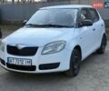 Белый Шкода Фабия, объемом двигателя 1.2 л и пробегом 238 тыс. км за 3450 $, фото 1 на Automoto.ua