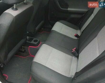Білий Шкода Фабія, об'ємом двигуна 1.42 л та пробігом 274 тис. км за 3900 $, фото 5 на Automoto.ua