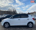 Белый Шкода Фабия, объемом двигателя 1.39 л и пробегом 194 тыс. км за 4999 $, фото 3 на Automoto.ua