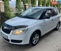 Белый Шкода Фабия, объемом двигателя 1.2 л и пробегом 248 тыс. км за 4300 $, фото 1 на Automoto.ua
