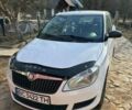 Білий Шкода Фабія, об'ємом двигуна 1.6 л та пробігом 215 тис. км за 5200 $, фото 1 на Automoto.ua