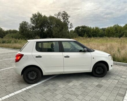 Білий Шкода Фабія, об'ємом двигуна 1.2 л та пробігом 220 тис. км за 4200 $, фото 3 на Automoto.ua