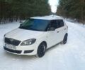 Белый Шкода Фабия, объемом двигателя 1.6 л и пробегом 250 тыс. км за 5950 $, фото 1 на Automoto.ua