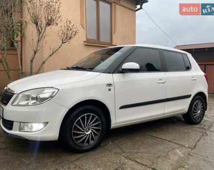 Белый Шкода Фабия, объемом двигателя 1.39 л и пробегом 194 тыс. км за 6200 $, фото 3 на Automoto.ua