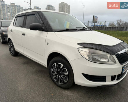 Белый Шкода Фабия, объемом двигателя 1.2 л и пробегом 184 тыс. км за 4800 $, фото 8 на Automoto.ua