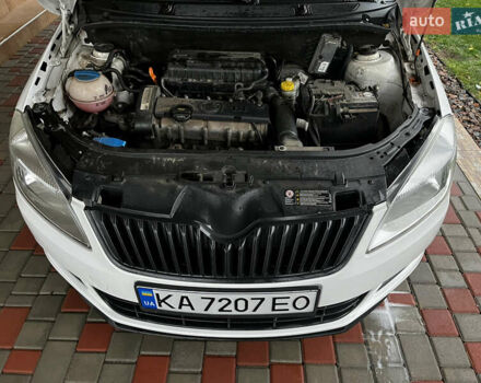 Белый Шкода Фабия, объемом двигателя 1.39 л и пробегом 141 тыс. км за 5400 $, фото 14 на Automoto.ua