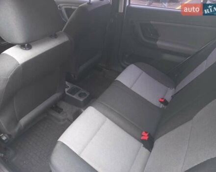 Белый Шкода Фабия, объемом двигателя 1.2 л и пробегом 48 тыс. км за 5000 $, фото 7 на Automoto.ua