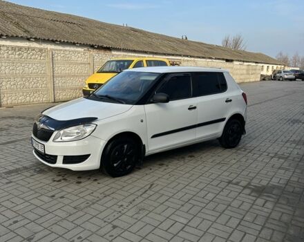 Белый Шкода Фабия, объемом двигателя 1.2 л и пробегом 265 тыс. км за 3299 $, фото 9 на Automoto.ua