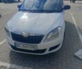 Білий Шкода Фабія, об'ємом двигуна 1.2 л та пробігом 303 тис. км за 4800 $, фото 1 на Automoto.ua