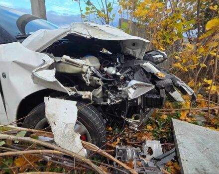 Білий Шкода Фабія, об'ємом двигуна 1.2 л та пробігом 209 тис. км за 2500 $, фото 2 на Automoto.ua