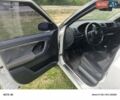 Белый Шкода Фабия, объемом двигателя 1.2 л и пробегом 187 тыс. км за 3900 $, фото 6 на Automoto.ua
