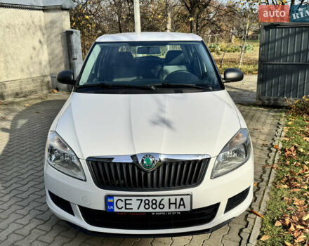 Белый Шкода Фабия, объемом двигателя 1.2 л и пробегом 158 тыс. км за 5499 $, фото 3 на Automoto.ua