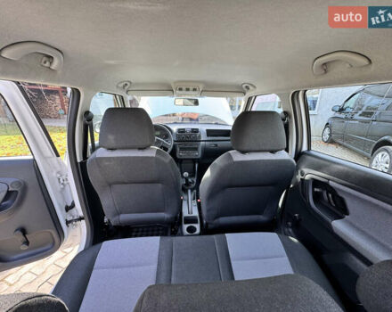 Белый Шкода Фабия, объемом двигателя 1.2 л и пробегом 158 тыс. км за 5499 $, фото 12 на Automoto.ua