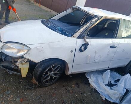 Білий Шкода Фабія, об'ємом двигуна 0 л та пробігом 150 тис. км за 1500 $, фото 1 на Automoto.ua