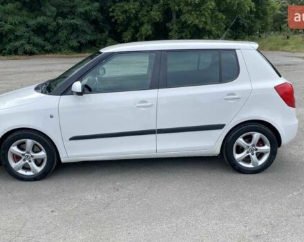 Білий Шкода Фабія, об'ємом двигуна 1.2 л та пробігом 209 тис. км за 2500 $, фото 5 на Automoto.ua