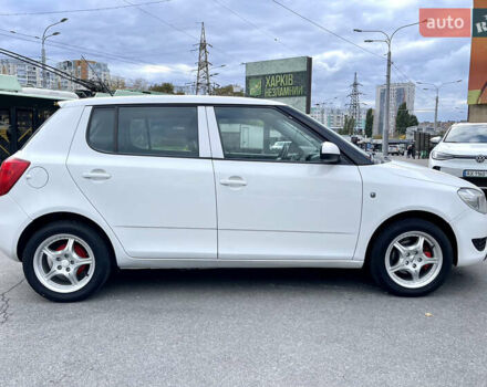 Белый Шкода Фабия, объемом двигателя 1.6 л и пробегом 215 тыс. км за 4900 $, фото 16 на Automoto.ua