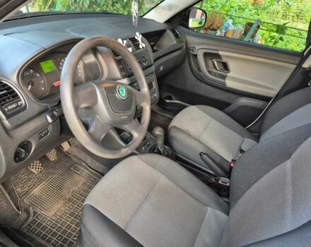 Белый Шкода Фабия, объемом двигателя 1.2 л и пробегом 140 тыс. км за 5900 $, фото 5 на Automoto.ua