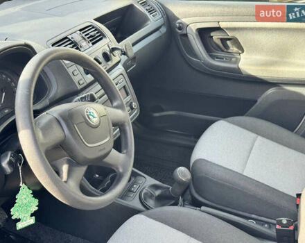 Белый Шкода Фабия, объемом двигателя 1.2 л и пробегом 158 тыс. км за 5499 $, фото 14 на Automoto.ua